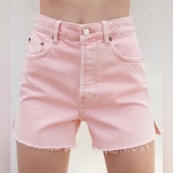 Zara Washed Pink Hugh Waisted Button Fly 5-Pocket Denim Shorts - Picture 2 of 14